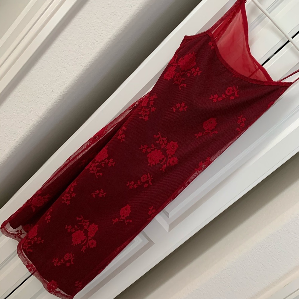 Asymmetrical red and black sheer floral dress - Picture 1 of 4